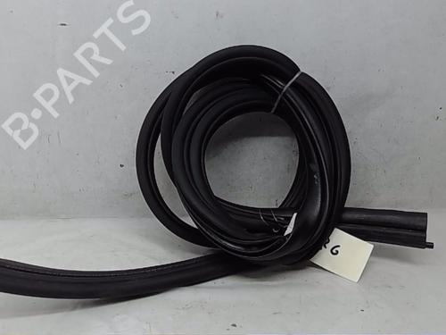 Used Rubber door seal NISSAN QASHQAI / QASHQAI +2 I (J10, NJ10, JJ10E) [2006-2014]  14570945