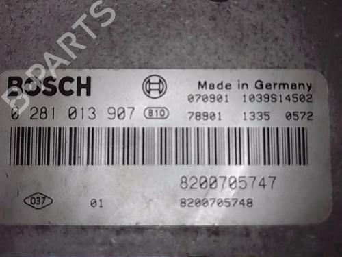 Used Engine control unit (ECU) RENAULT SCÉNIC II (JM0/1_) [2003-2010]  13844014