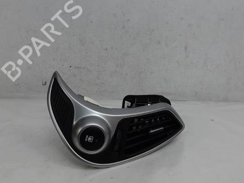 Used Air vent HYUNDAI ix35 (LM, EL, ELH) 1.7 CRDi (116 hp) 15656886