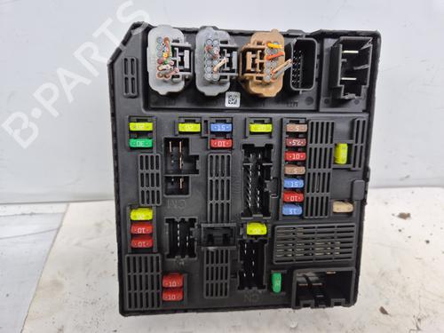 Used Fuse box Fuse box RENAULT SCÉNIC III (JZ0/1_) 1.5 dCi (106 hp) 33297435 33297435