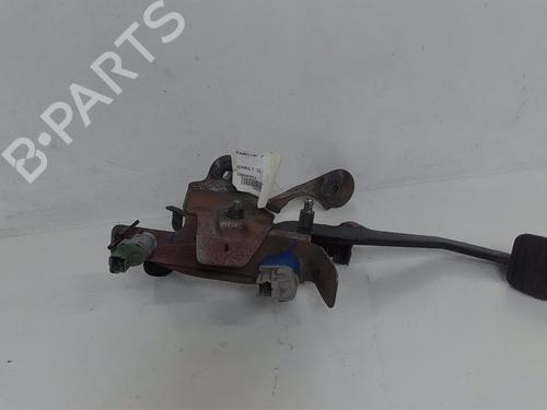 Used Clutch pedal RENAULT CLIO IV (BH_) 1.5 dCi 75 (75 hp) 14562060