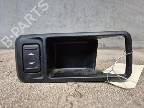 Used Right rear window switch FORD KUGA I [2008-2012]  27331996