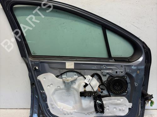 Used Left front door Left front door 38004382 38004382
