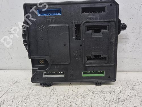 Used Fuse box Fuse box 37704973 37704973