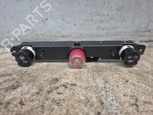 Used Warning switch FIAT 500 (312_) 1.2 (312AXA1A) (69 hp) 28684959