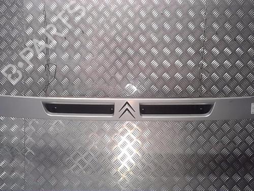 Grille PEUGEOT BOXER Bus (230P) 1.9 TD 00007804E1