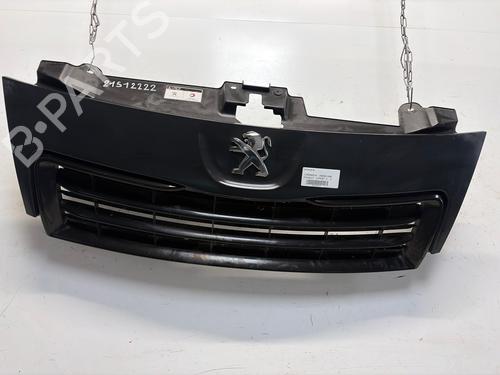 Used Grille Grille 38570351 38570351