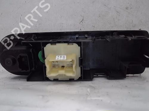 Used Left front window switch RENAULT CLIO IV (BH_) 1.5 dCi 90 (90 hp) 13841403