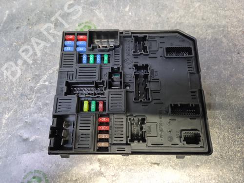Used Fuse box RENAULT MEGANE IV Hatchback (B9A/M/N_) [2015-2025]  30651819