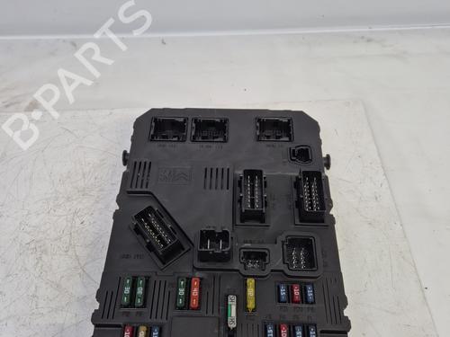 Used Fuse box Fuse box 31151483 31151483