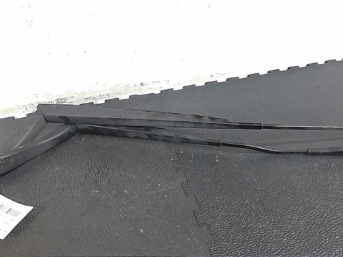 Used Front windshield wiper arm NISSAN QASHQAI / QASHQAI +2 I (J10, NJ10, JJ10E) 1.5 dCi (110 hp) 23869454