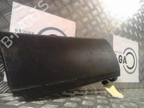 Used Glove box MERCEDES-BENZ A-CLASS (W169) A 180 CDI (169.007, 169.307) (109 hp) 13865082