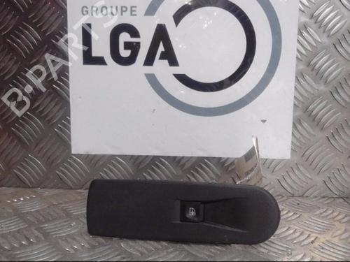 Used Right front window switch RENAULT CLIO IV (BH_) 1.5 dCi 75 (75 hp) 13864733