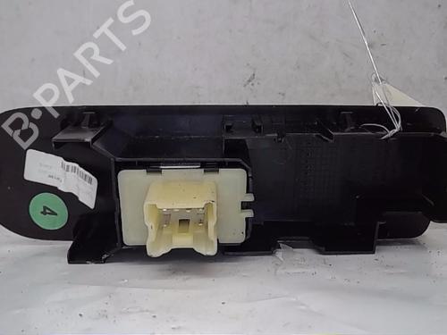 Used Right front window switch RENAULT CLIO IV (BH_) 1.5 dCi 90 (90 hp) 13841402