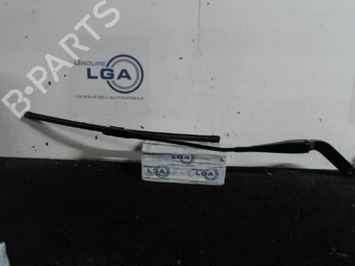 Used Front windshield wiper arm BMW 1 (E81) [2006-2012]  14562500
