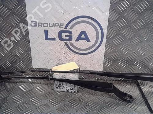 Used Front windshield wiper arm PEUGEOT 2008 I (CU_) 1.6 BlueHDi 100 (100 hp) 14553703