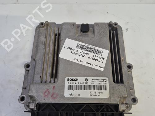 Used Engine control unit (ECU) RENAULT TRAFIC II Van (FL) 2.0 dCi 90 (FL0H, FL00, FL01, FL0M, FL0P, FL0S) (90 hp) 31029746