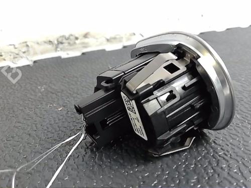 Switch BMW 2 Coupe (F22, F87) 225 d | BP23124370I30 