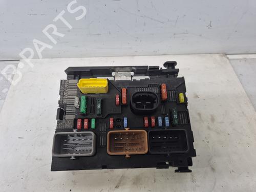 Used Fuse box Fuse box CITROËN C3 Pluriel (HB_) 1.6 (109 hp) 33211093 33211093
