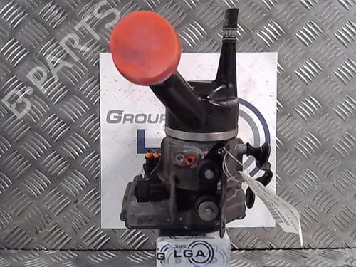 Used Steering pump PEUGEOT 308 I (4A_, 4C_) 1.6 HDi (109 hp) 13861962