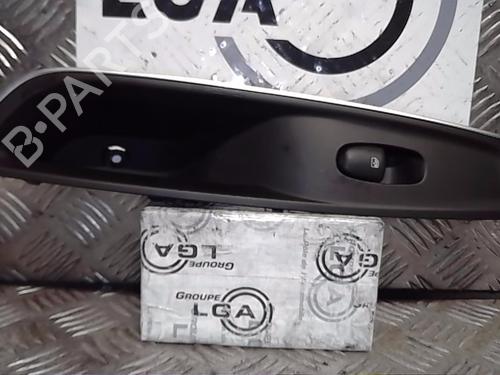Used Right front window switch RENAULT KOLEOS II (HC_) 1.3 TCe 160 (HCN2) (158 hp) 13852141