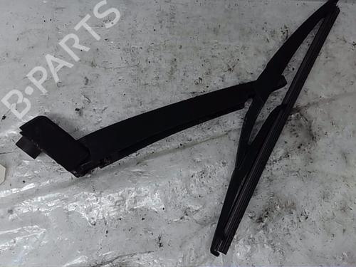 Used Front windshield wiper arm DACIA SANDERO II 1.5 dCi (90 hp) 16827571