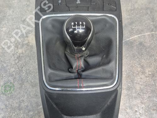 Used Shift knob SEAT IBIZA IV (6J5, 6P1) 1.4 TDI (105 hp) 30868010