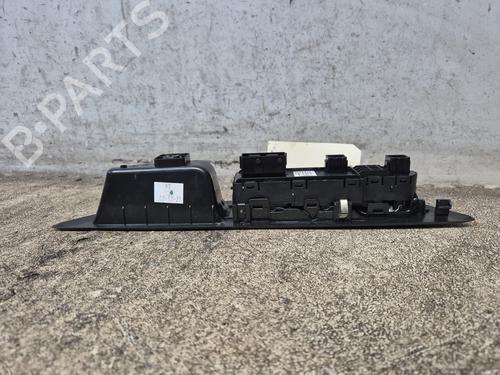 Left front window switch PEUGEOT 208 II (UB_, UP_, UW_, UJ_) 1.2 PureTech 75 | BP29985386I27