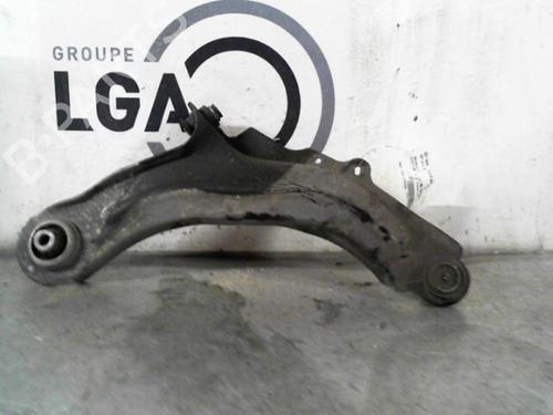 Querlenker links vorne für RENAULT CAPTUR I (J5_, H5_) 1.2 TCe 120 (120 hp) 14548834