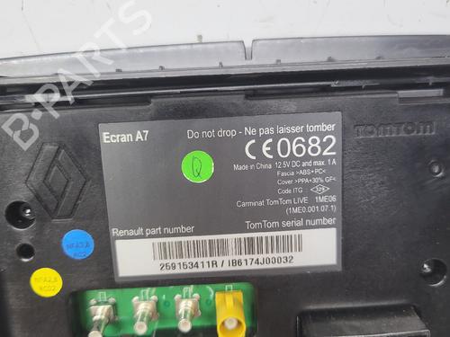 display-monitor-renault-megane-iii-hatchback-bz01_-b3_-2008-34709703 main image