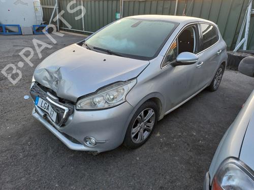 Used Parts PEUGEOT 208 I (CA_, CC_) 1.6 HDi (92 hp) 3388203