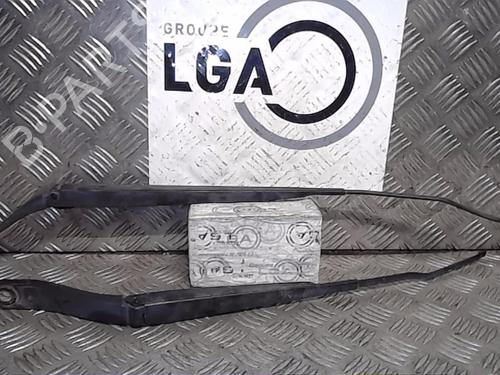 Used Front windshield wiper arm CITROËN DS3 (SA_) 1.6 HDi 90 (92 hp) 14558382
