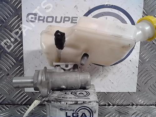 Used Brake master cylinder CITROËN DS3 (SA_) 1.6 HDi 90 (92 hp) 14521344