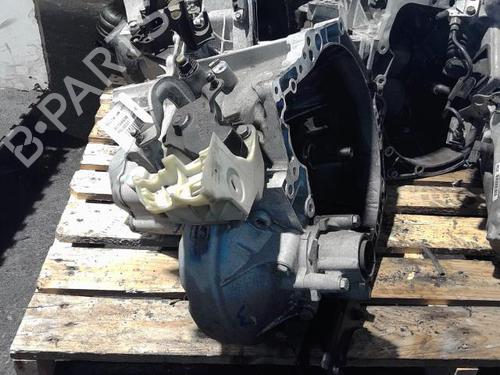 Used Gearbox PEUGEOT 208 I (CA_, CC_) 1.5 BlueHDI 100 (102 hp) 22330462