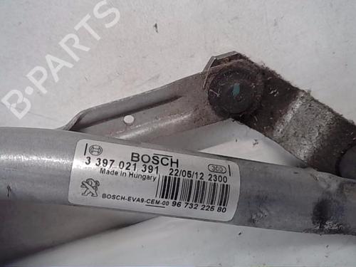 Used Front wiper motor PEUGEOT 208 I (CA_, CC_) 1.6 HDi (92 hp) 13846768