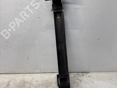 Used Front bumper reinforcement Front bumper reinforcement 38077061 38077061