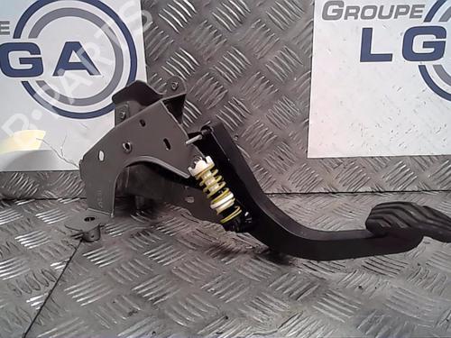 Used Clutch pedal RENAULT SCÉNIC IV (J9_) 1.5 dCi 110 (110 hp) 14551912