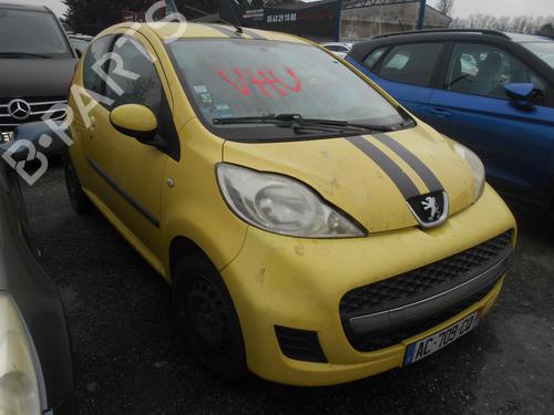 Left taillight PEUGEOT 107 (PM_, PN_) 1.4 HDi | BP21815447C34 