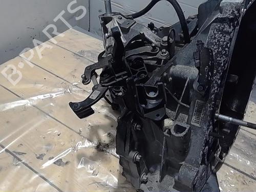Used Gearbox RENAULT CLIO III Hatchback Van (SB_, SR_) [2005-2025]  24419339