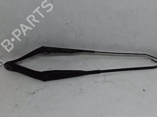 Used Front windshield wiper arm DACIA DUSTER (HS_) [2010-2018]  14571420