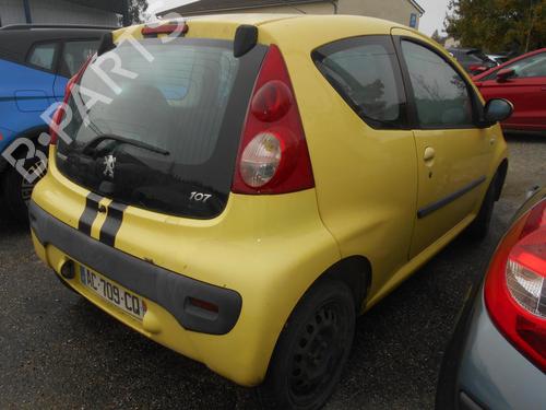 Left taillight PEUGEOT 107 (PM_, PN_) 1.4 HDi | BP21815447C34 