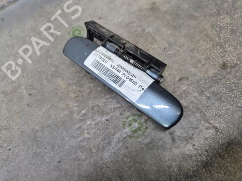 Używane Klamka zewnętrzna drzwi przednich prawych CITROËN XSARA PICASSO (N68) 1.6 HDi (109 hp) 30605883