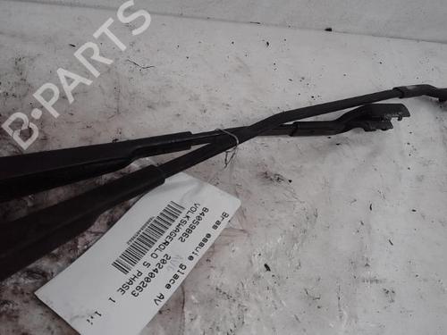 Used Front windshield wiper arm VW POLO V (6R1, 6C1) 1.2 TSI (105 hp) 17176702