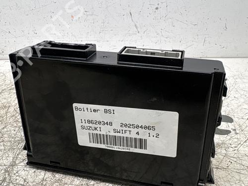 Used Fuse box Fuse box 38428129 38428129