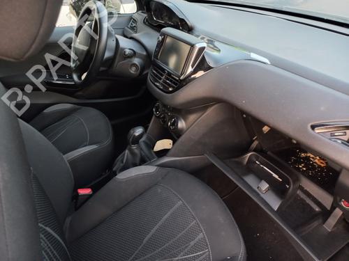 Left taillight PEUGEOT 208 I (CA_, CC_) 1.4 HDi | BP30139649C34