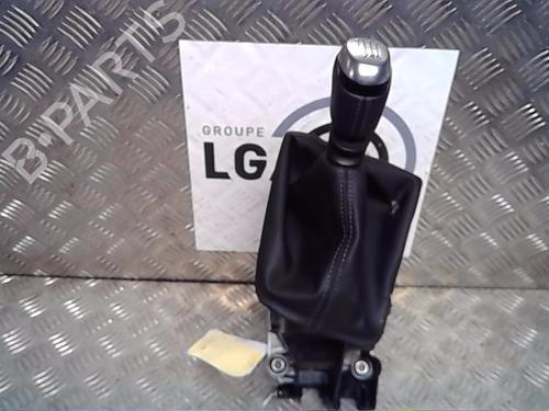 Used Gear lever RENAULT SCÉNIC IV (J9_) 1.3 TCe 160 (J9NC) (159 hp) 13855933