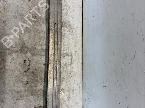 Used Front bumper reinforcement Front bumper reinforcement 38004392 38004392