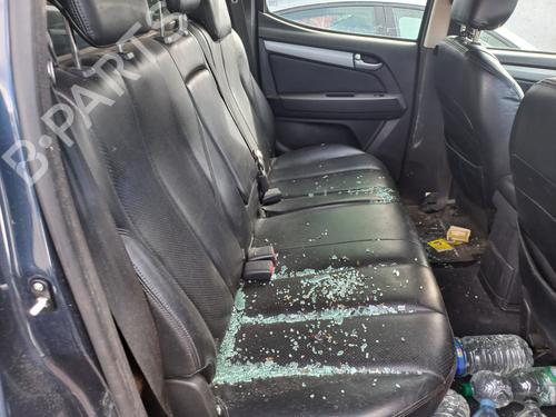 Left front door ISUZU D-MAX II (TFR, TFS) 2.5 CRDi 4x4 (TFS86J) | BP26724490C2 