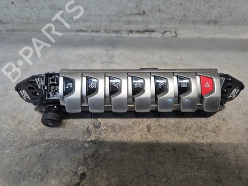 Used Warning switch PEUGEOT 3008 II SUV (MC_, MR_, MJ_, M4_) 1.5 BlueHDi 130 (131 hp) 29516513