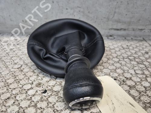 Used Gear lever VW TRANSPORTER T5 Van (7HA, 7HH, 7EA, 7EH) 2.5 TDI (130 hp) 26669324
